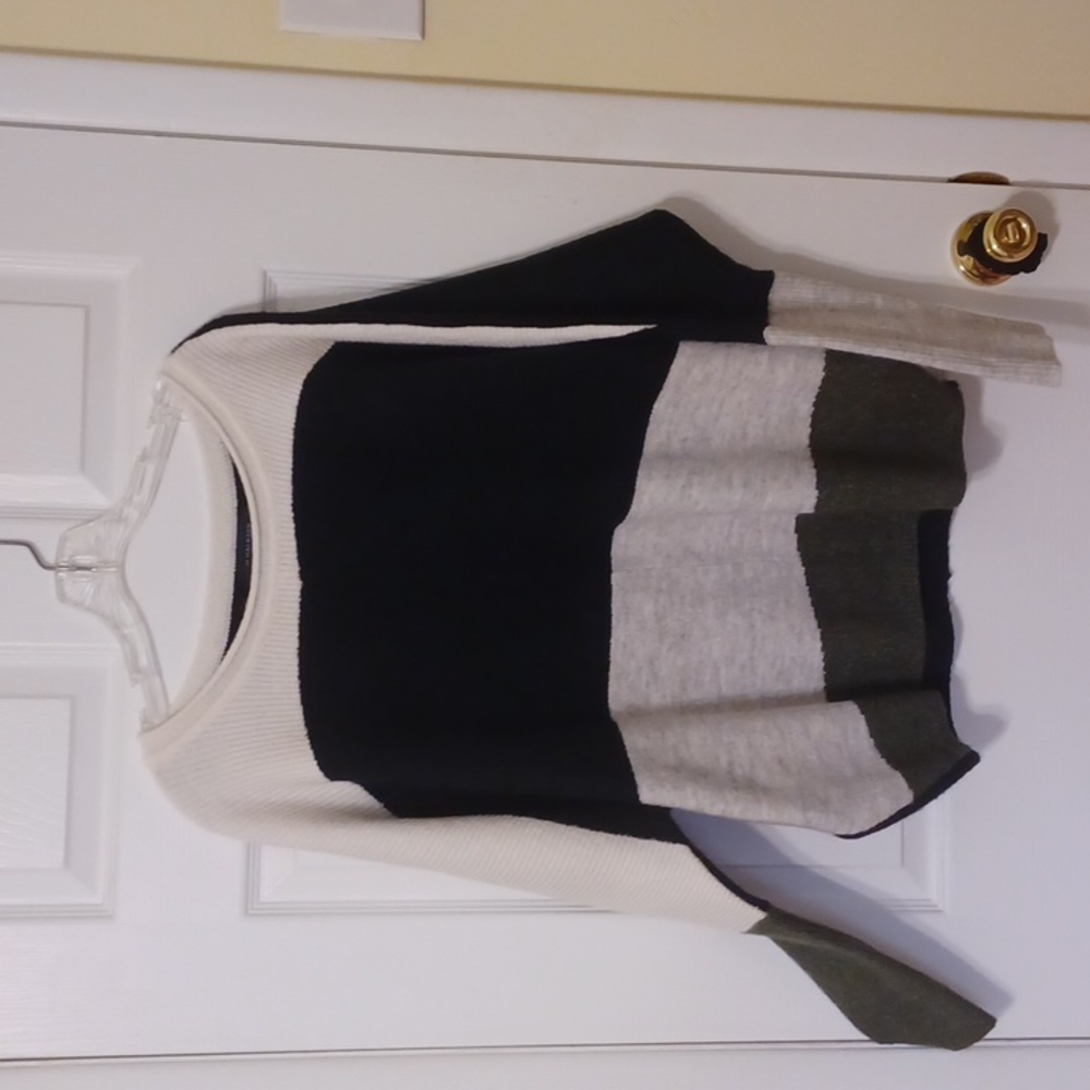 H Halston, sz M, abstract striped sweater/tunic, crew neck, loose fit, see measu